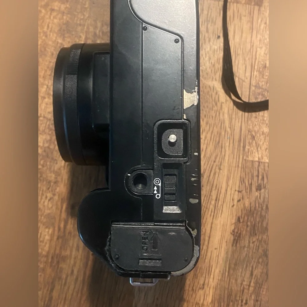 Canon ML Black Film Camera with Auto Focus - no workings